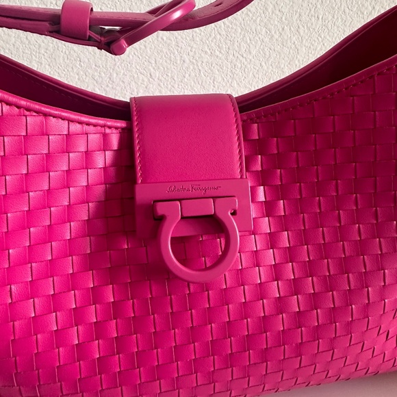 Ferragamo Trifolio bag *Excellent condition* - Picture 1 of 6